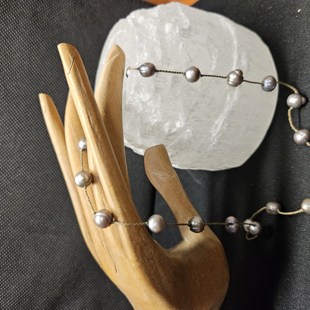 Elegant Gray Pearl Necklace